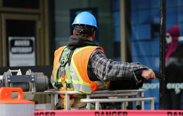 Simple Tips on How to Maintain Your Roof
